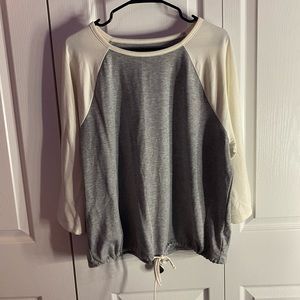 grey and white Sonoma long sleeve shirt!